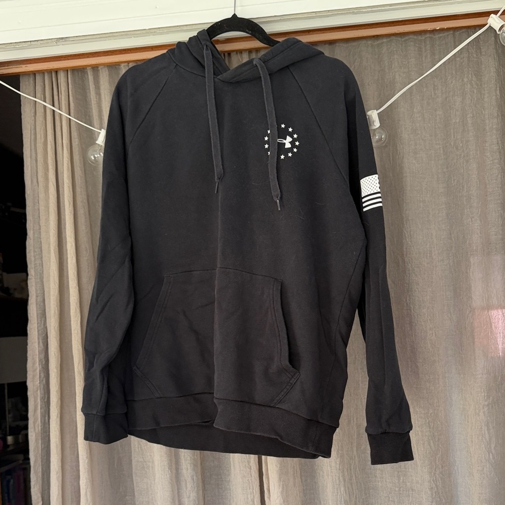 Under Armour Black Hooded Pullover Sweatshirt